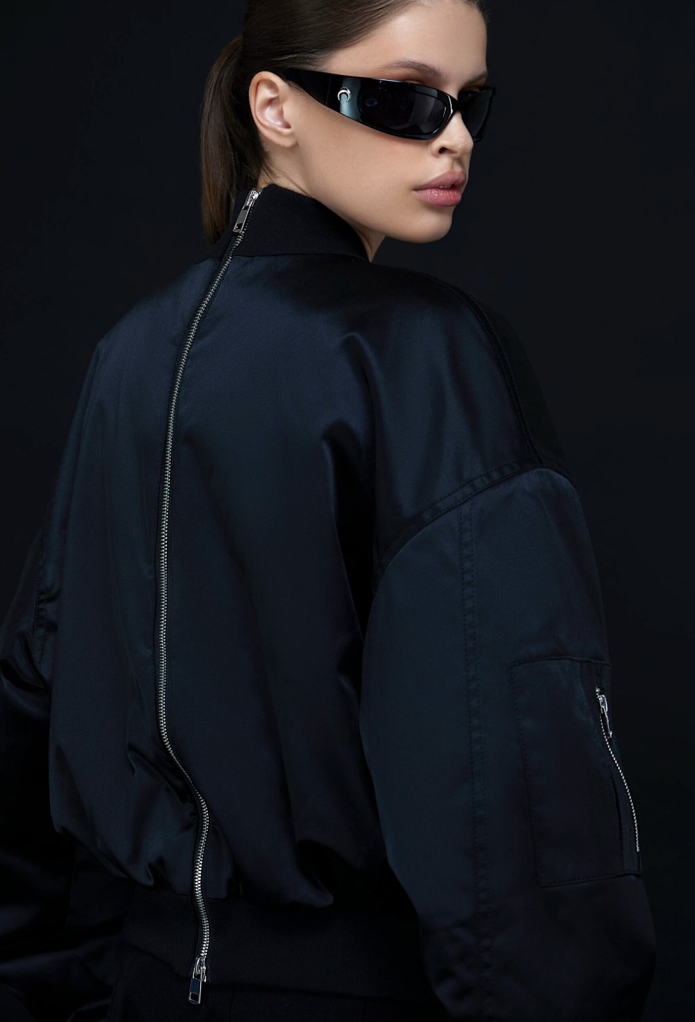 Атласный бомбер - фото 120857