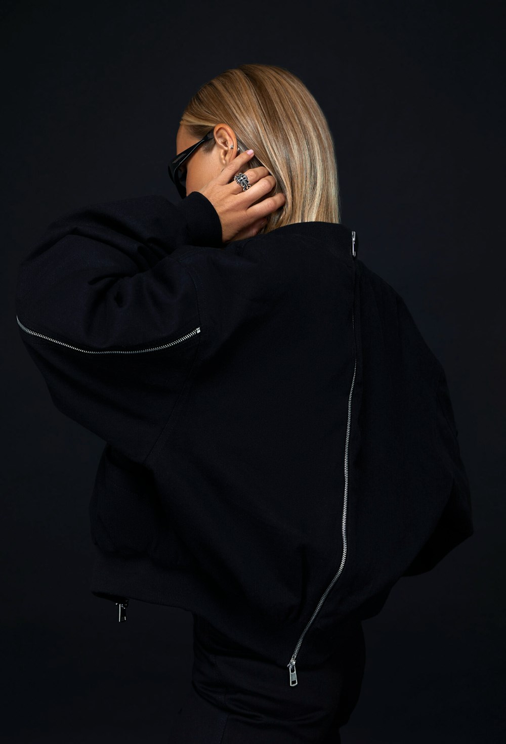 Денимовый бомбер - фото 120861