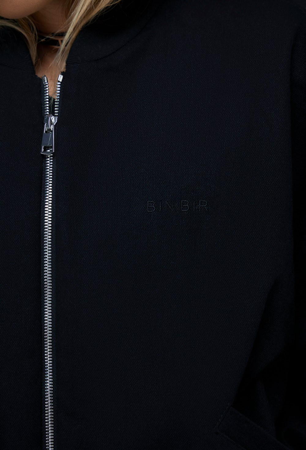 Денимовый бомбер - фото 120863