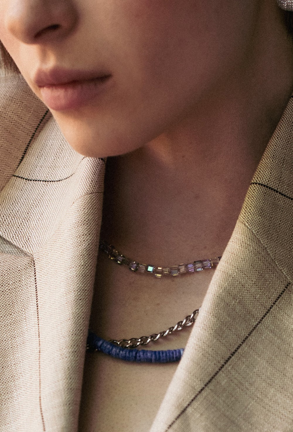 Jewelry glass choker in the form of cubes, multicolor Rhodium - фото 122393