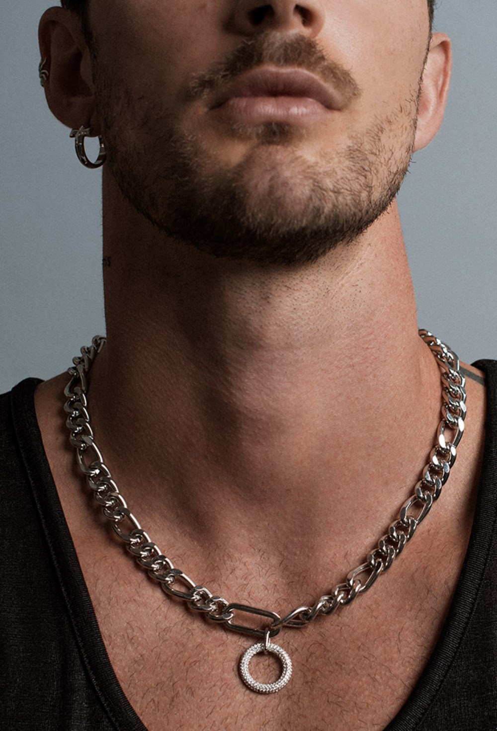 Choker made of a large chain with a circle pendant Rhodium - фото 122431