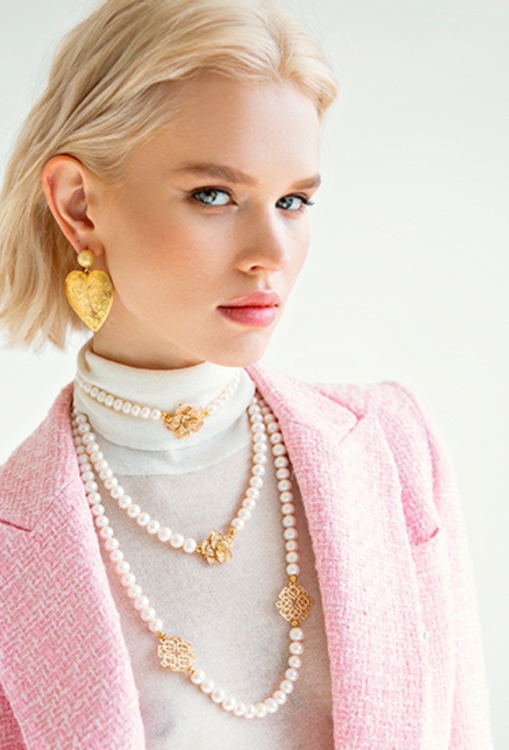 Pearls Camelia Gold Choker - фото 122513