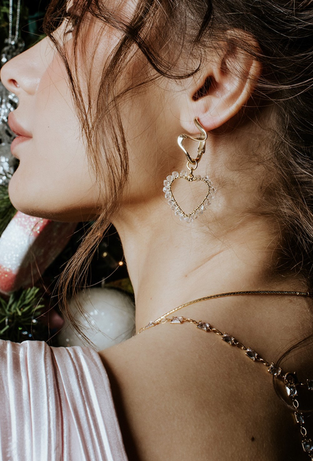 Earrings with a Crystal Heart Pendant - фото 123282