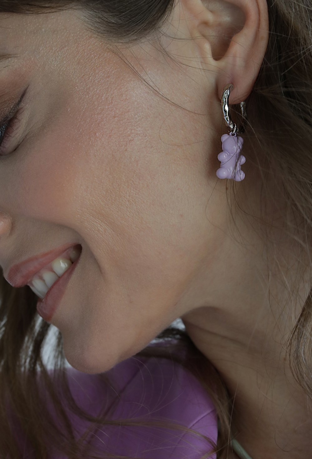 Violet Bear Hoops Earrings Silver - фото 123520