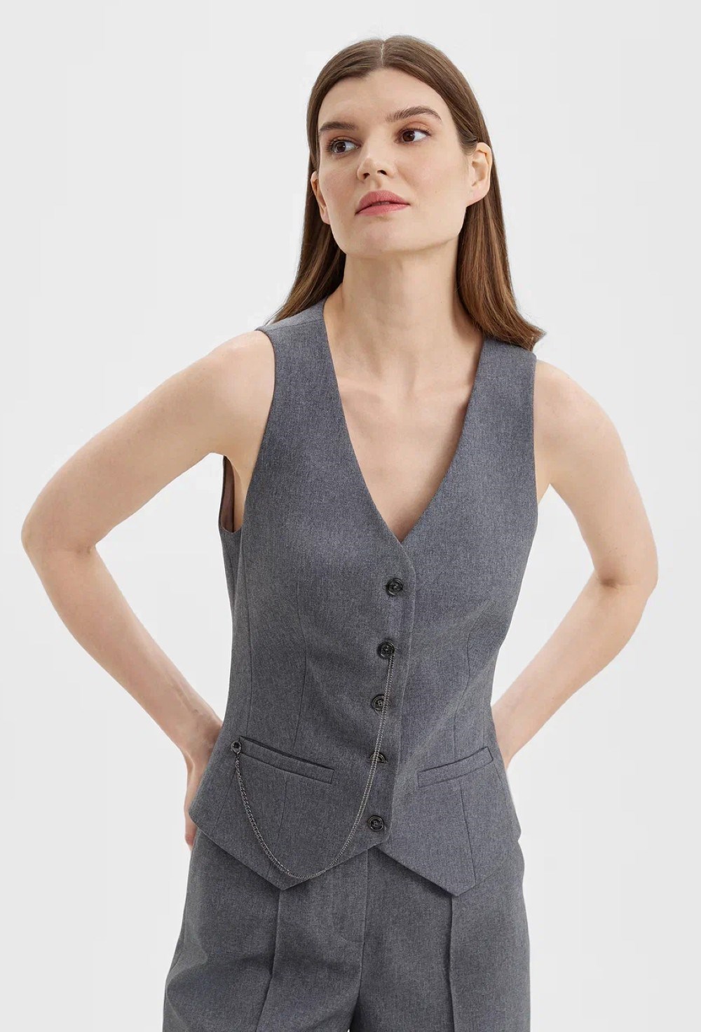 Жилет с цепочкой - фото 125835