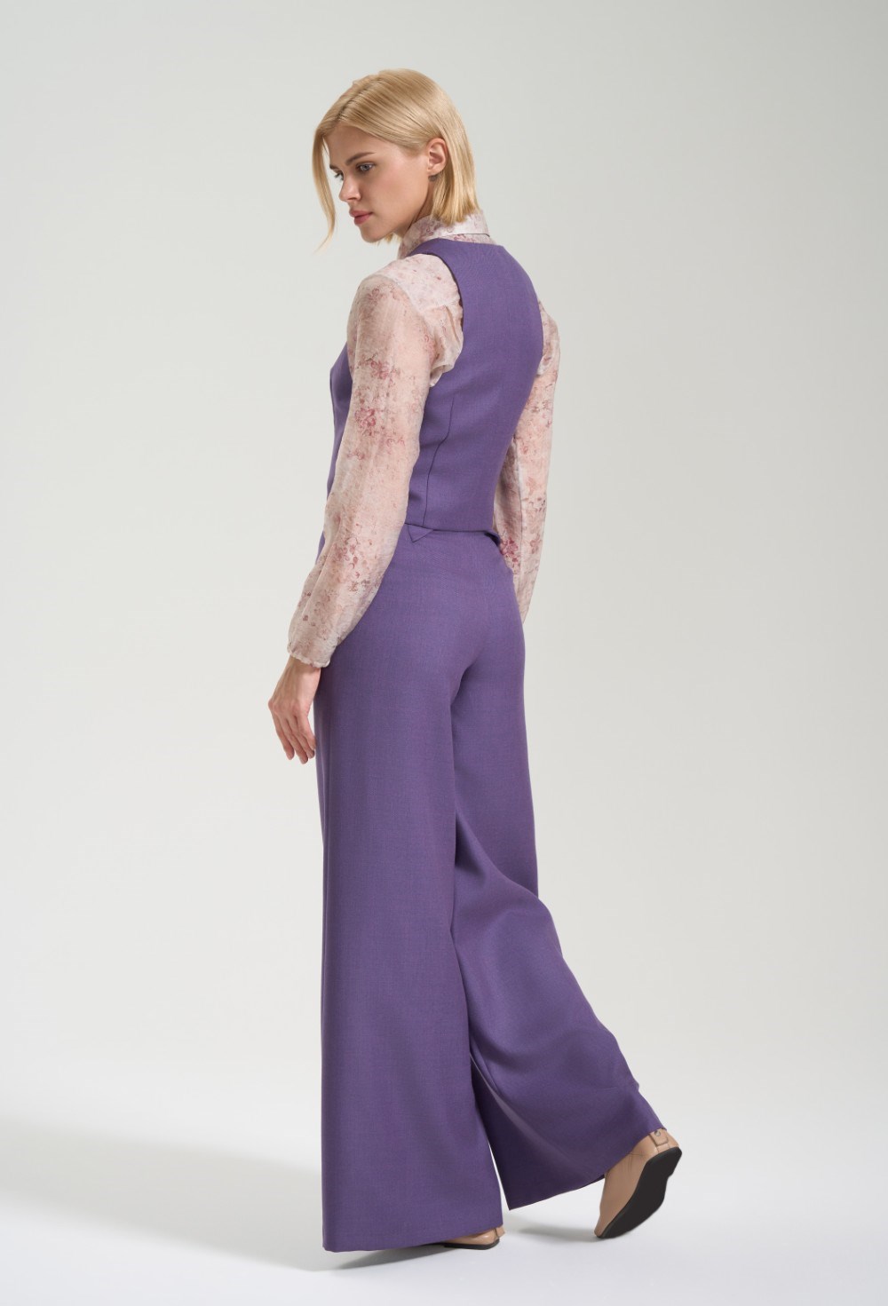 Брюки с фигурным поясом - фото 125870