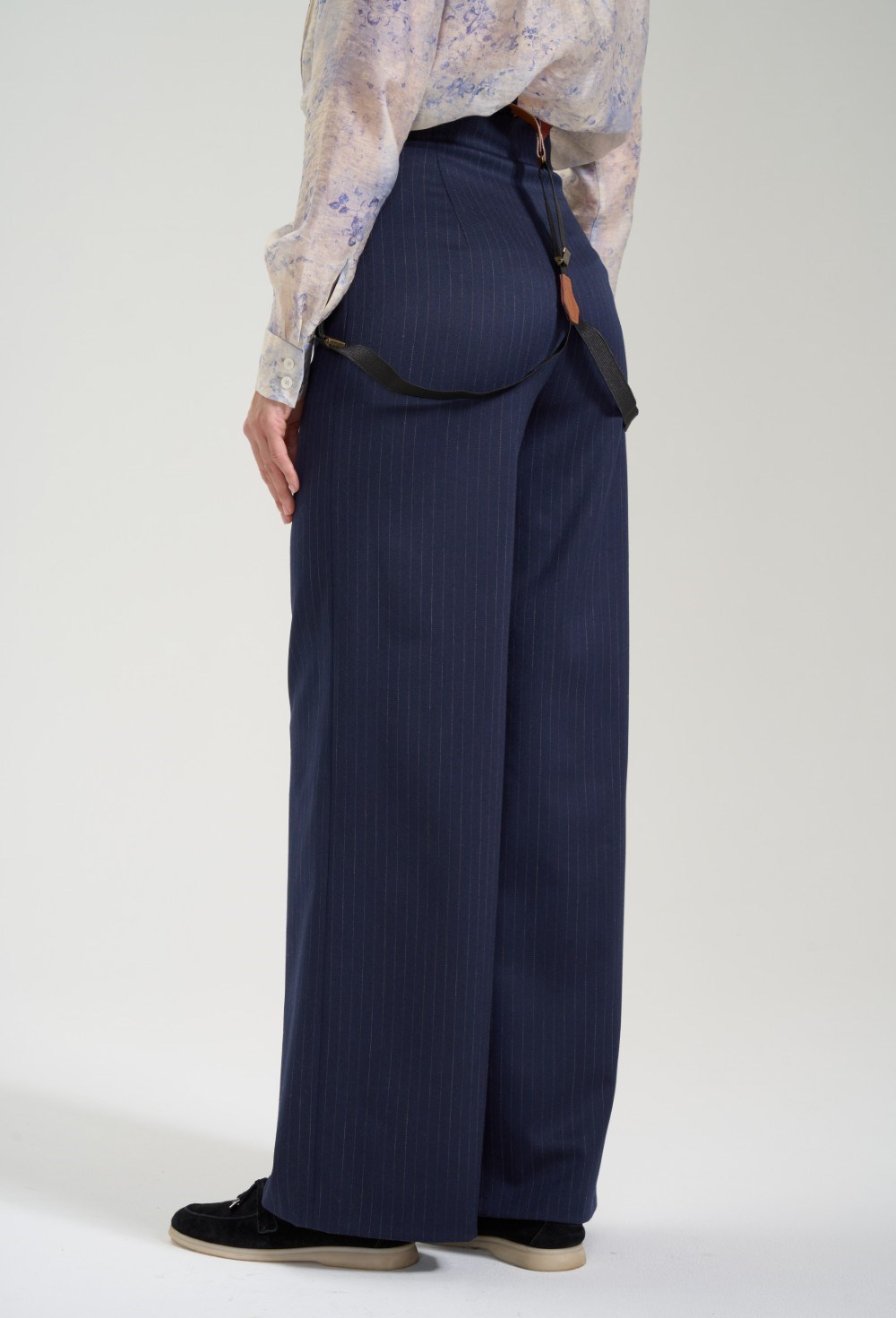 Брюки с подтяжками - фото 125886