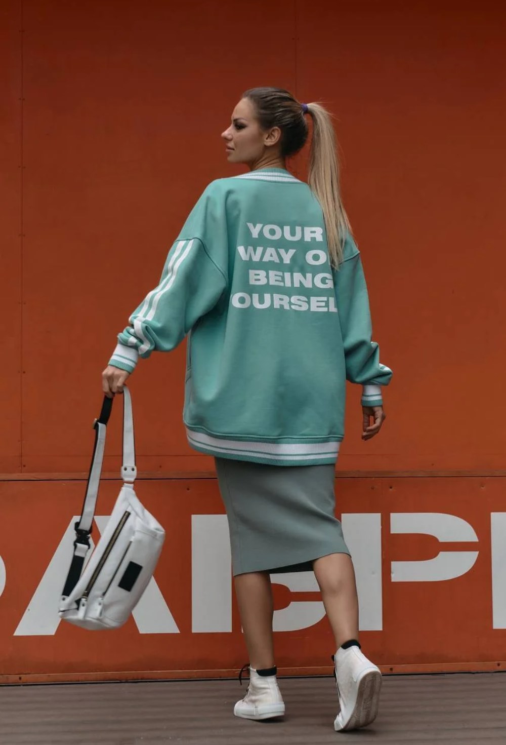 Трикотажный бомбер на молнии - фото 126267