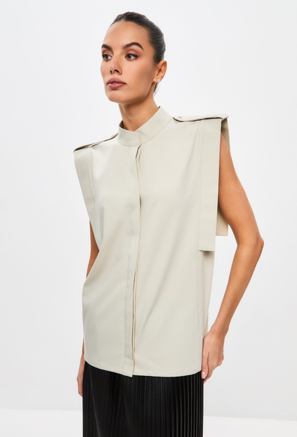 Блуза с широкой проймой - фото 126459