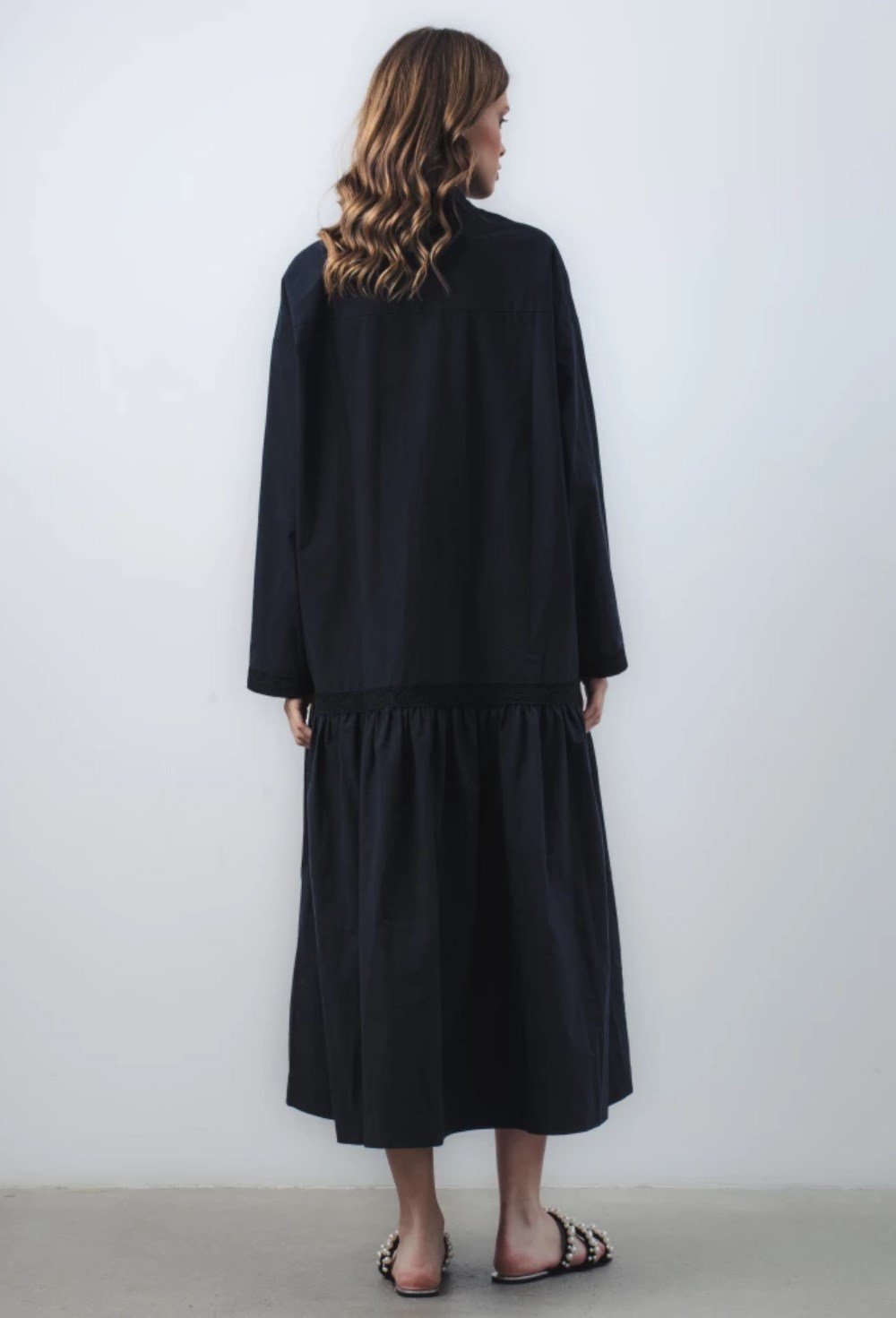 Платье с воланом - фото 128037