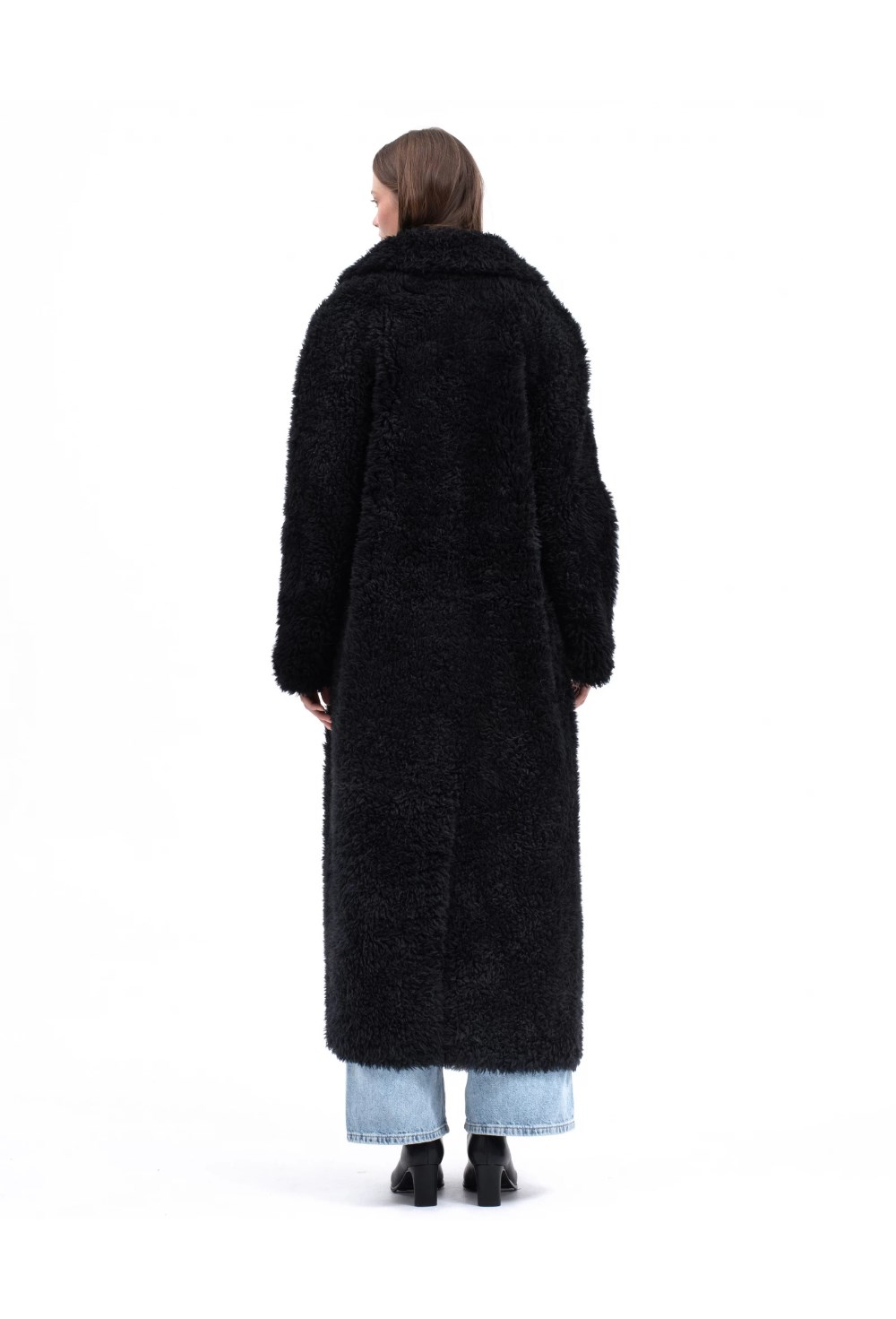 Шуба из натуральной шерсти - фото 128170