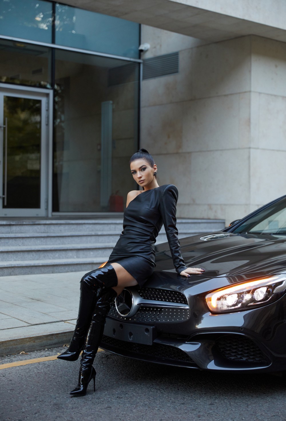 Платье кожаное - фото 129349