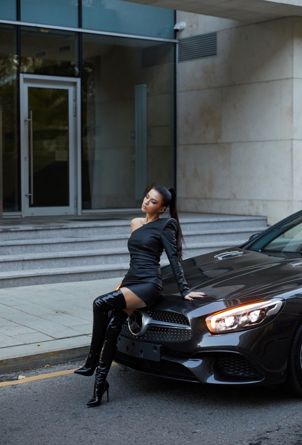 Платье кожаное - фото 129350