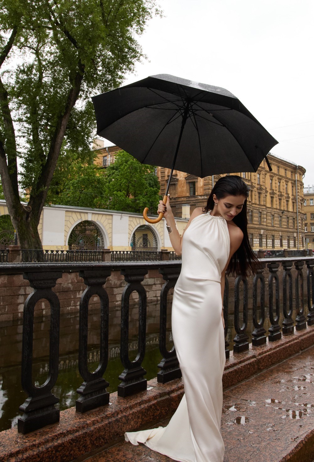 Платье с открытой спиной - фото 129370