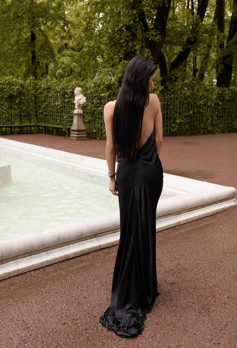 Платье с открытой спиной - фото 129375