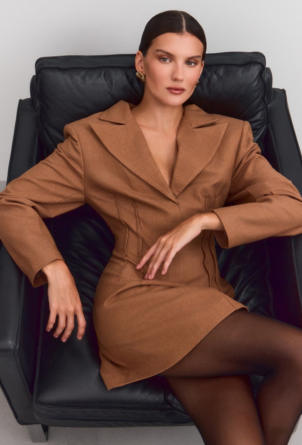 Платье-пиджак Bruna caramel - фото 129675