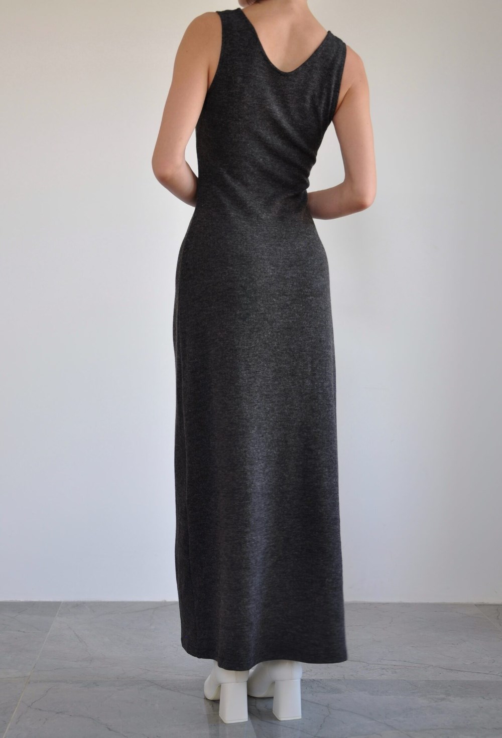 Платье из вязаного трикотажа - фото 129958