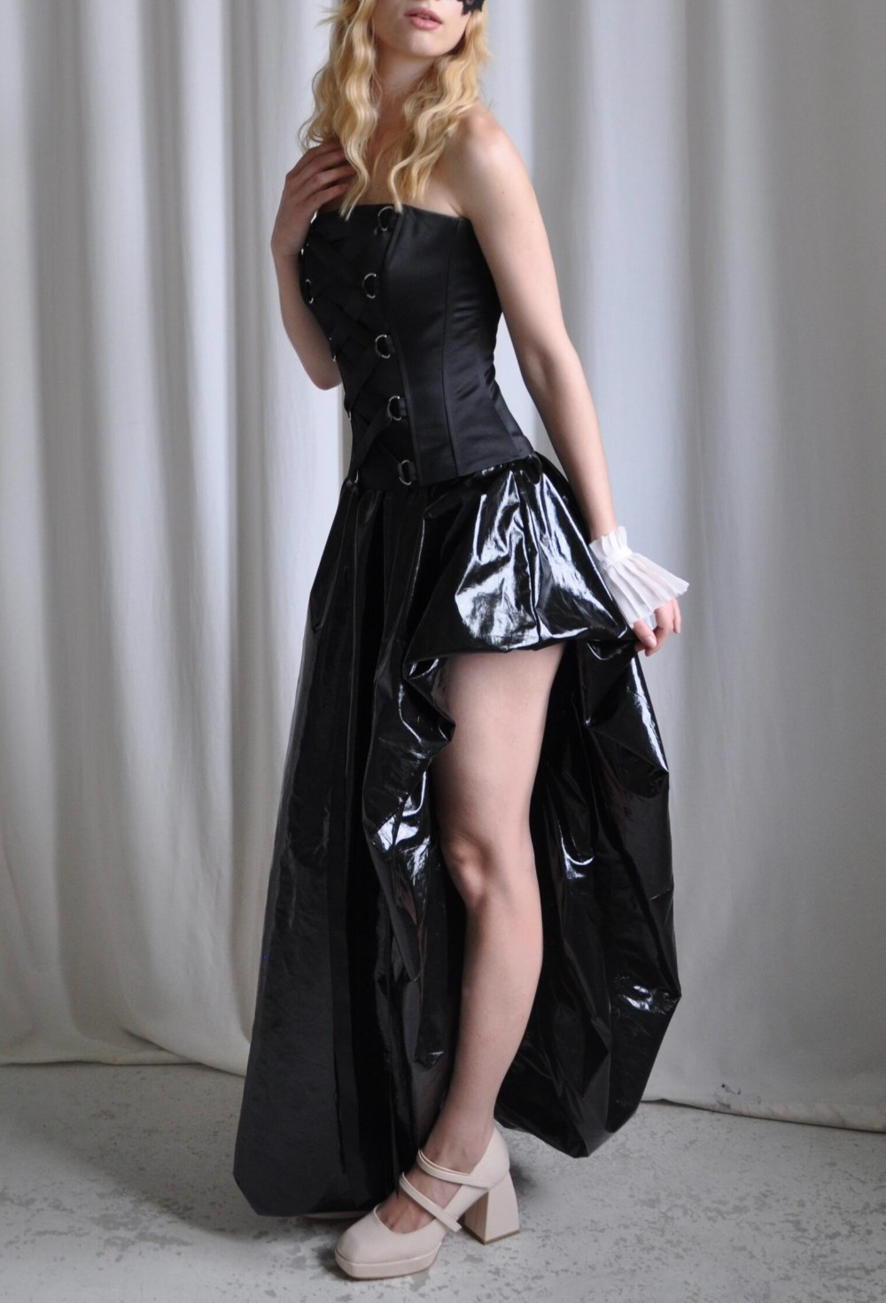 Корсет с акцентной шнуровкой - фото 130041