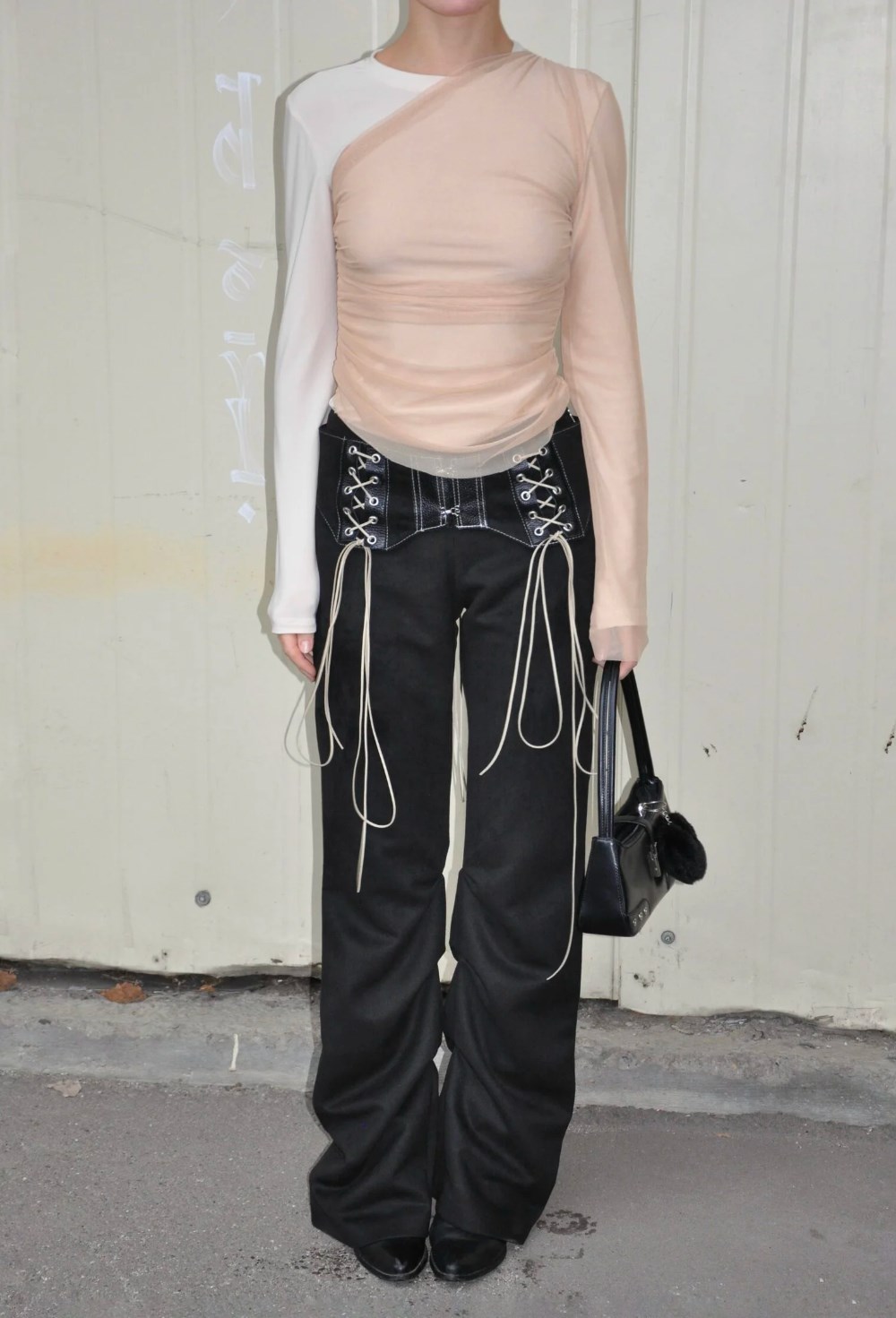 Брюки со сборками - фото 130147