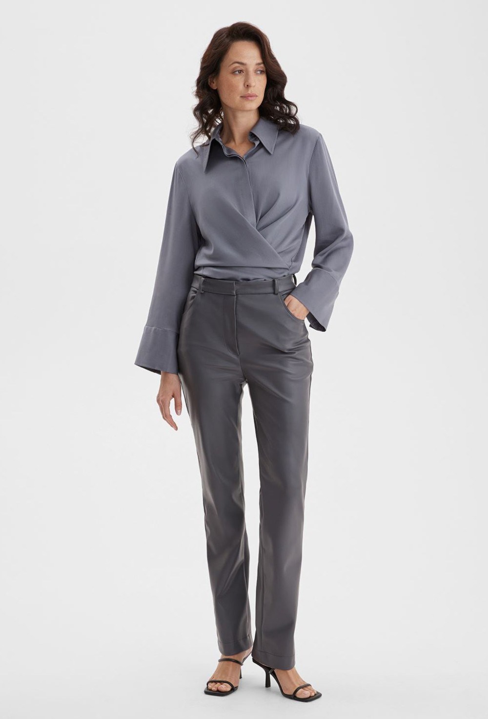 Брюки - фото 130377