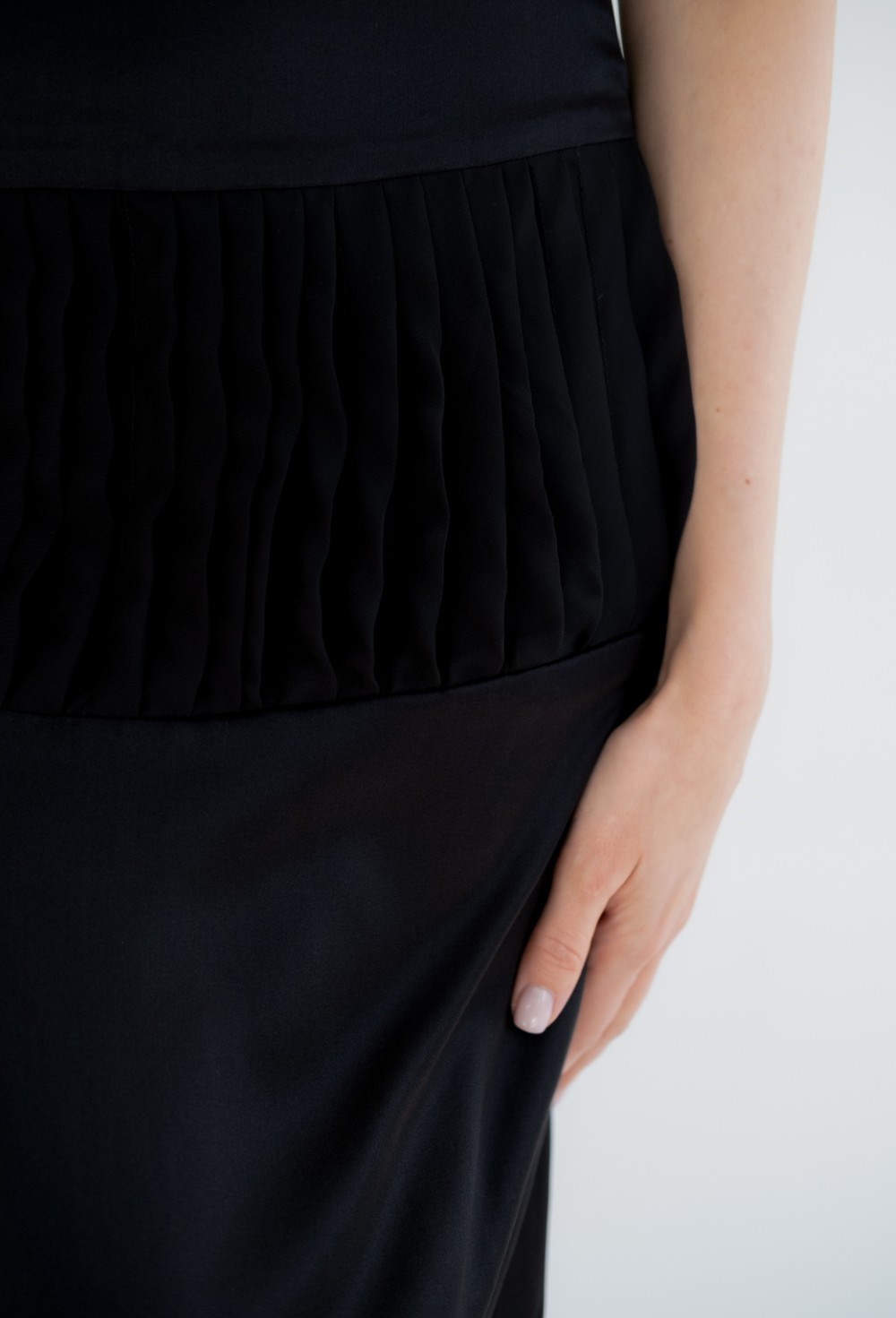 Черный костюм из шелка - фото 130631