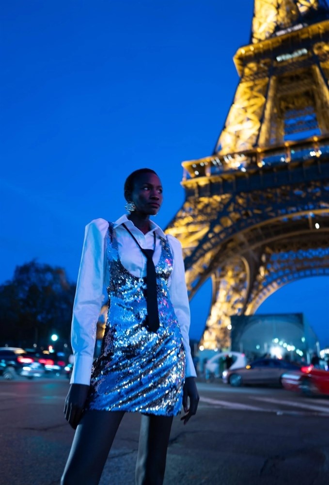 Платье в пайетках на брительках - фото 132026