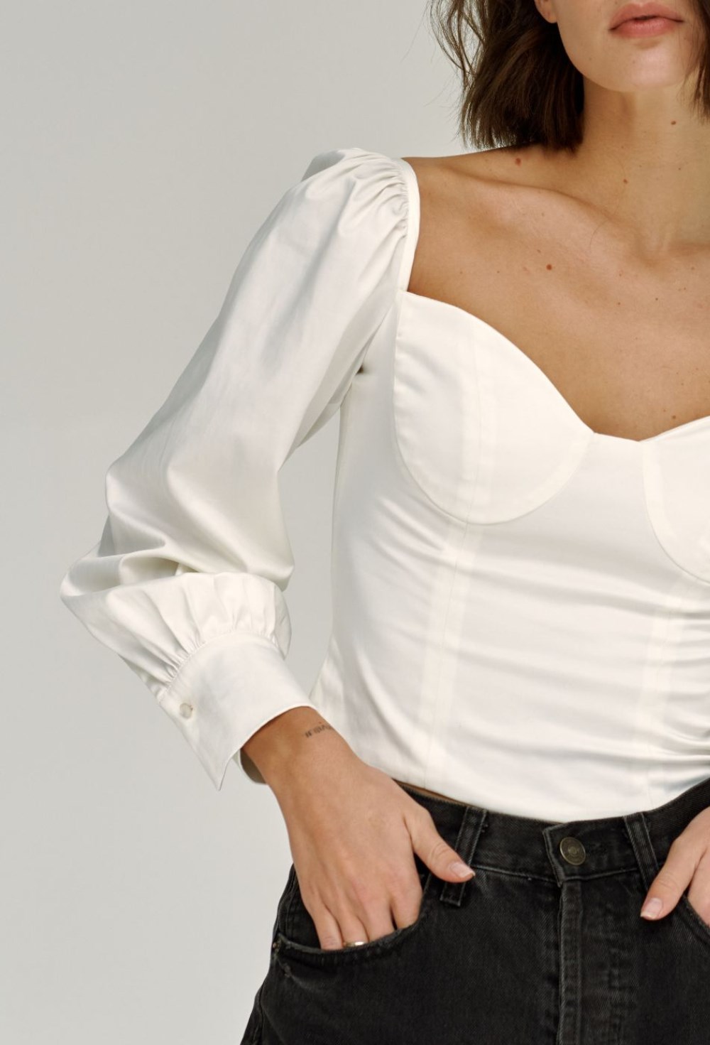 Топ-блуза с акцентными рукавами - фото 132312