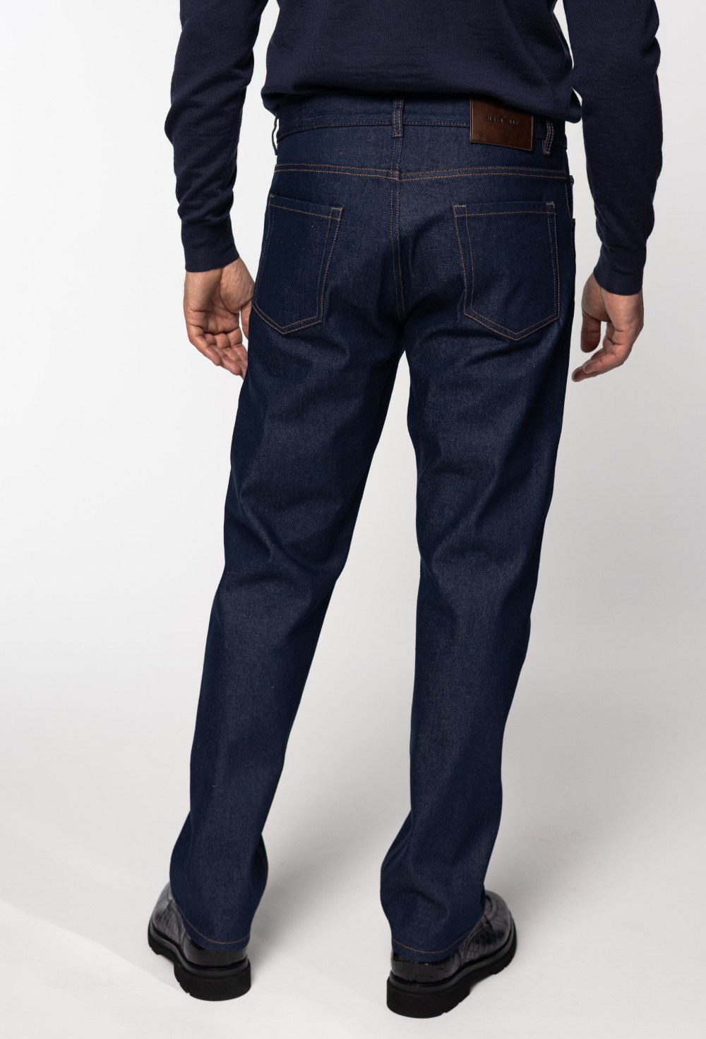 Джинсы из итальянского денима - фото 133832