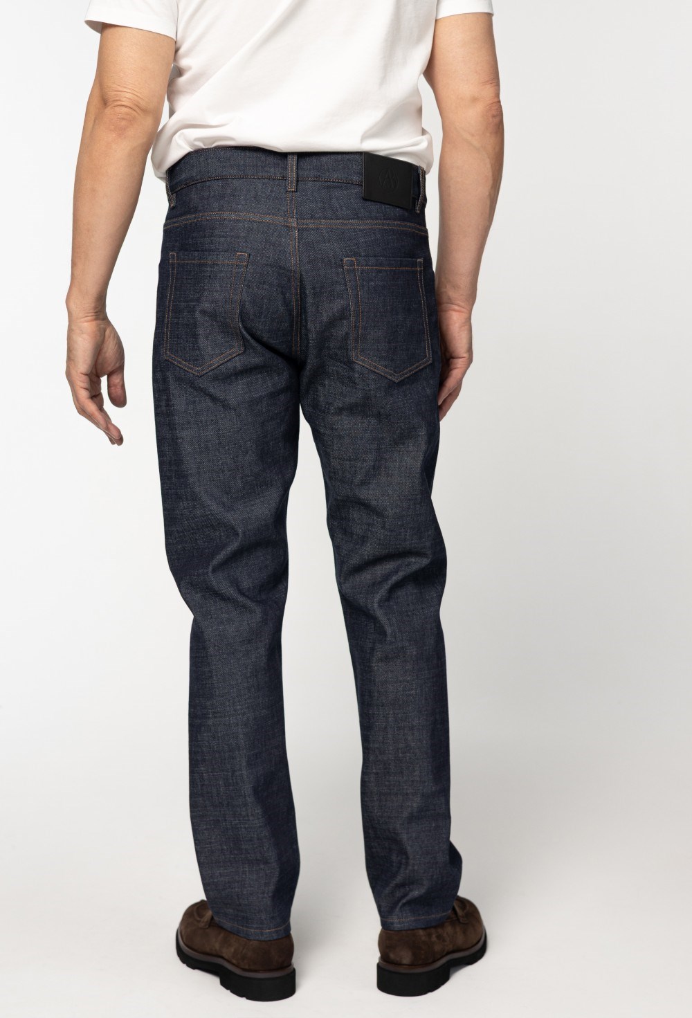 Джинсы из итальянского денима - фото 133844