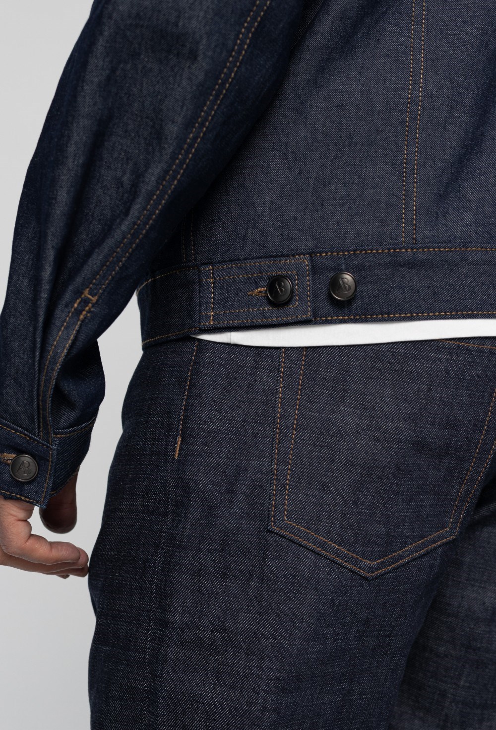 Джинсовая куртка из итальянского денима - фото 133874