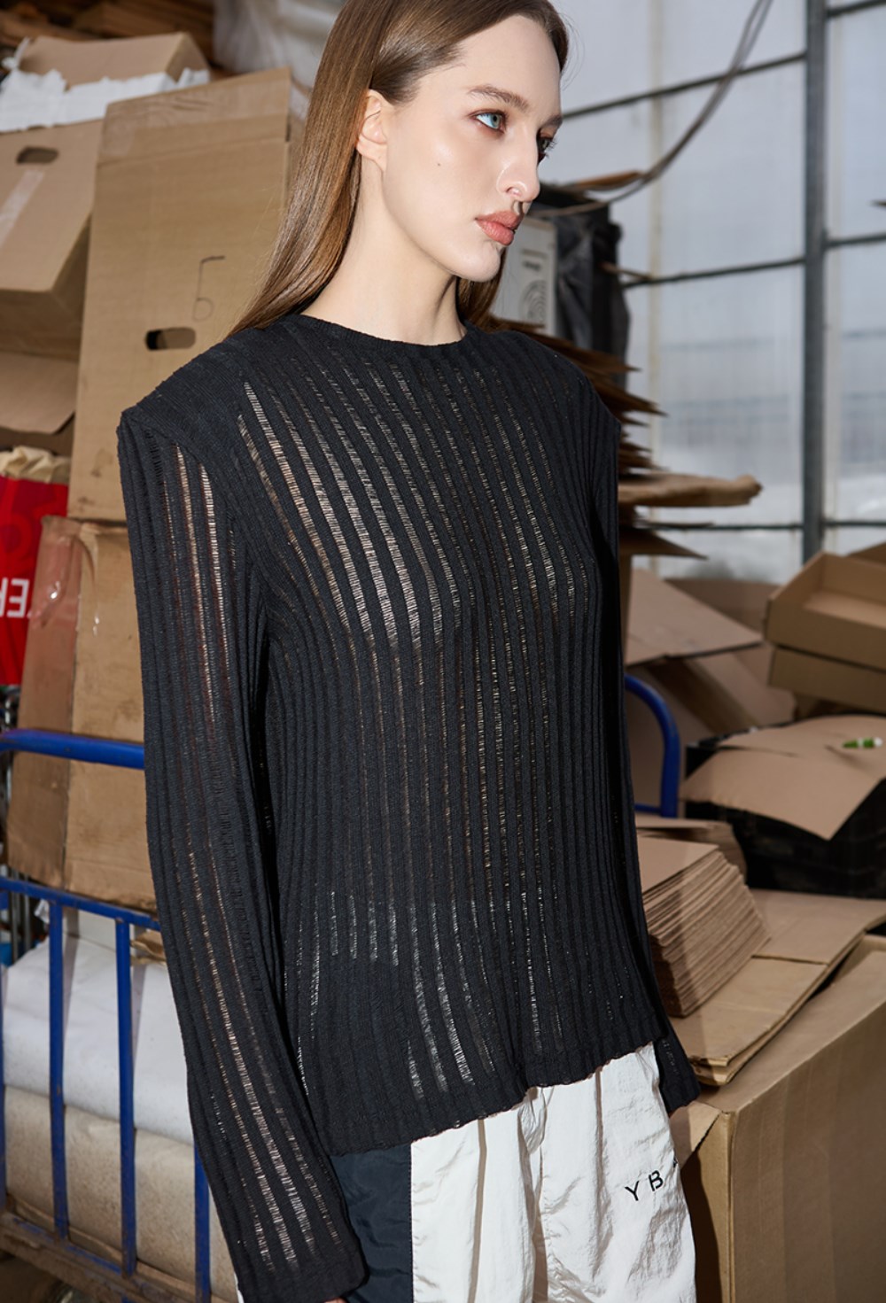 Лонгслив Дарк Меттер черного цвета - фото 136694