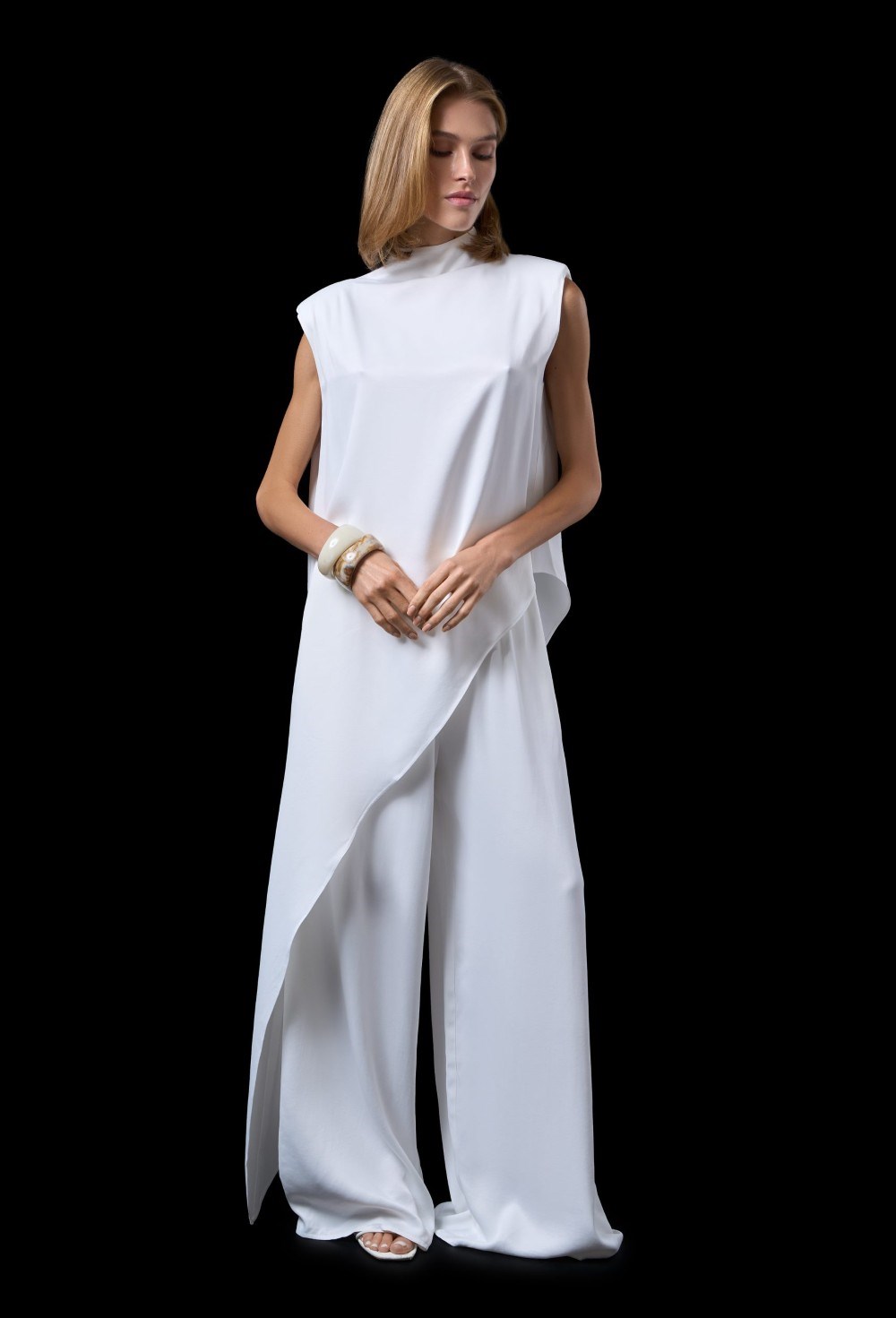 Белый асимметричный топ - фото 137223