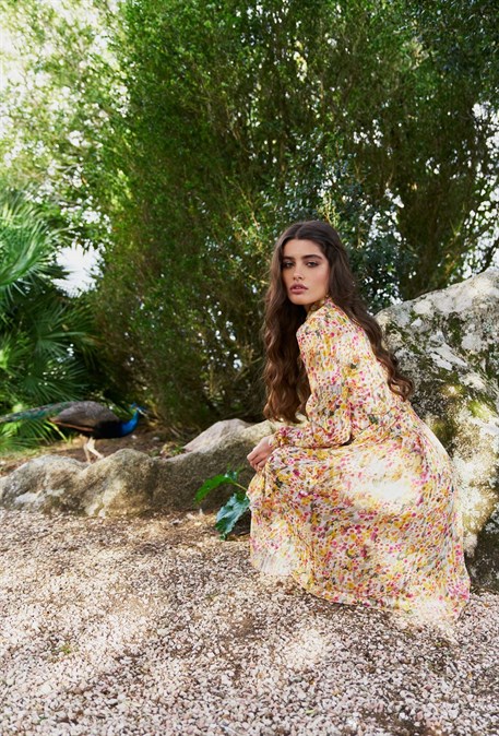 Платье шифоновое с отложным воротником - фото 26872