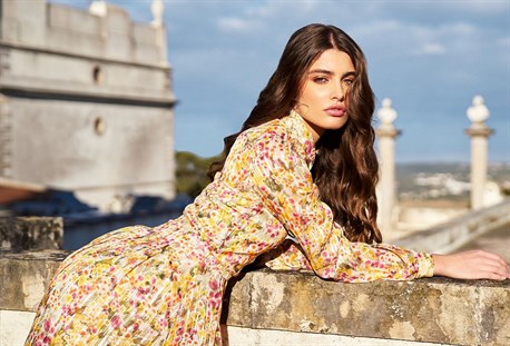 Платье шифоновое с отложным воротником - фото 26874