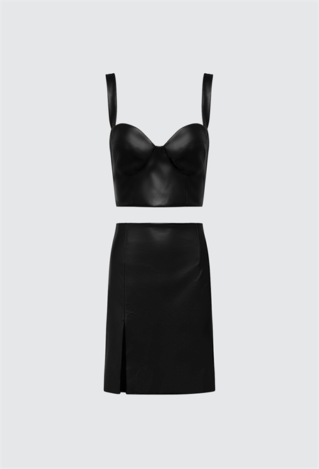 Топ из эко-кожи - фото 40937