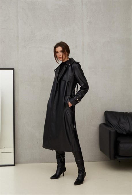 Тренч из эко кожи с декоративной шнуровкой - фото 44352