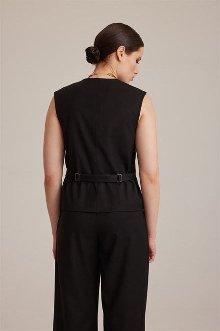 Жилет из итальянской ткани - фото 48023