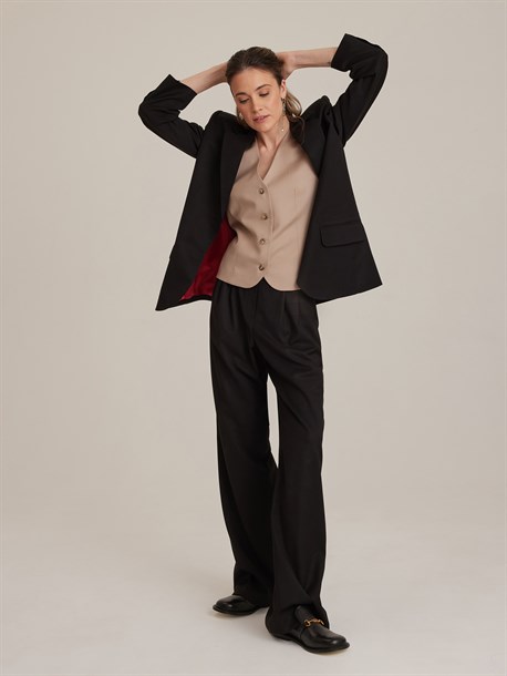 Жилет из итальянской ткани - фото 48042