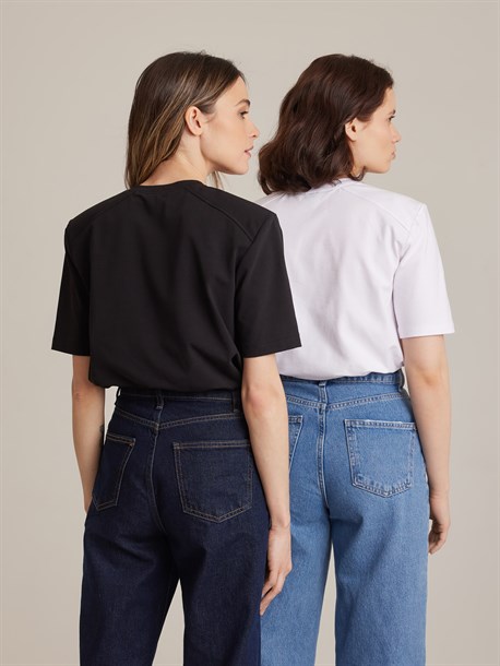 Футболка со съемными подплечниками - фото 48081