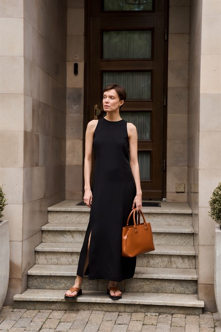 Платье из итальянской вискозной ткани - фото 48186 Платье из итальянской вискозной ткани - фото 48186