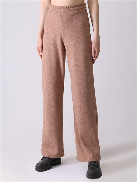 Костюм трикотажный с брюками - фото 50467