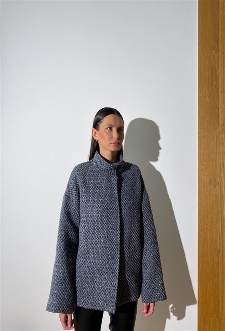 Бомбер из итальянского шерстяного твида - фото 50628