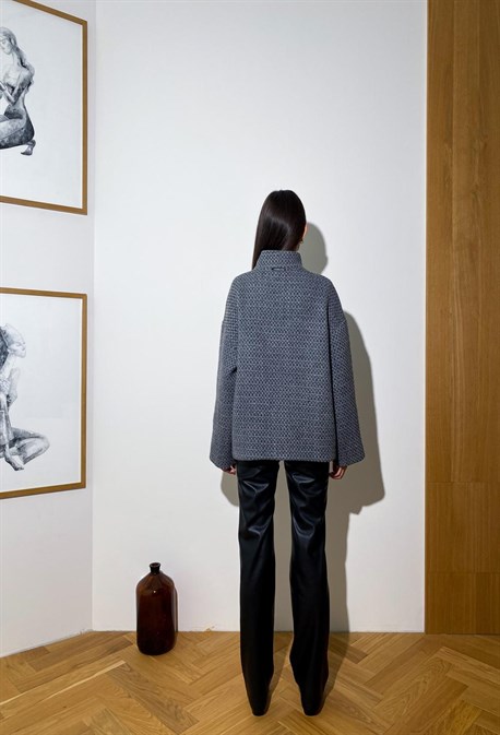 Бомбер из итальянского шерстяного твида - фото 50629