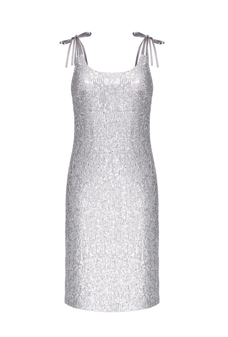 Платье из серебряных пайеток с шелковыми завязками - фото 50685