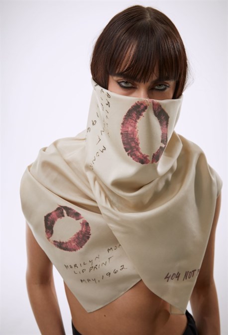 Платок MARILYN MONRO - фото 51864