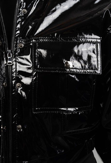 Лаковая куртка - фото 52099