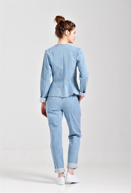 Жакет на кнопках - фото 54804 Жакет на кнопках - фото 54804