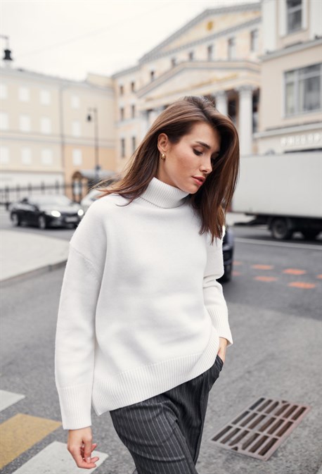 Свитер из кашемира и шерсти в стиле оверсайз - фото 55900