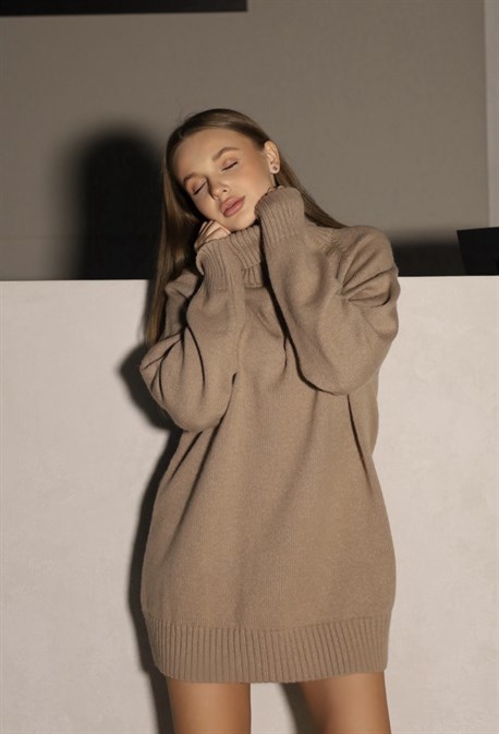 Свитер Loro - фото 56270