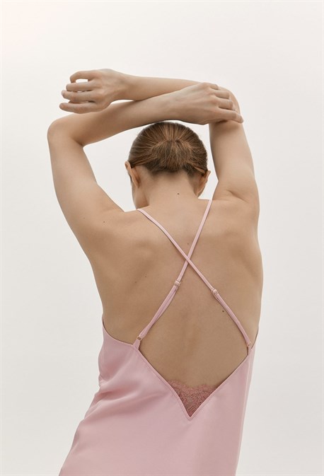 Сорочка с глубоким вырезом - фото 57949